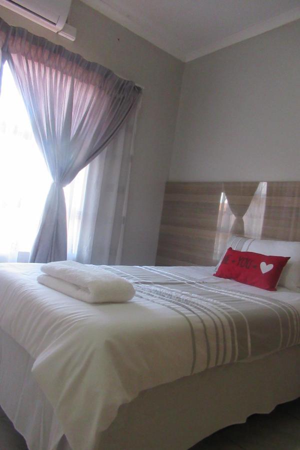 Pab-Love Guest House Kuruman Exterior photo