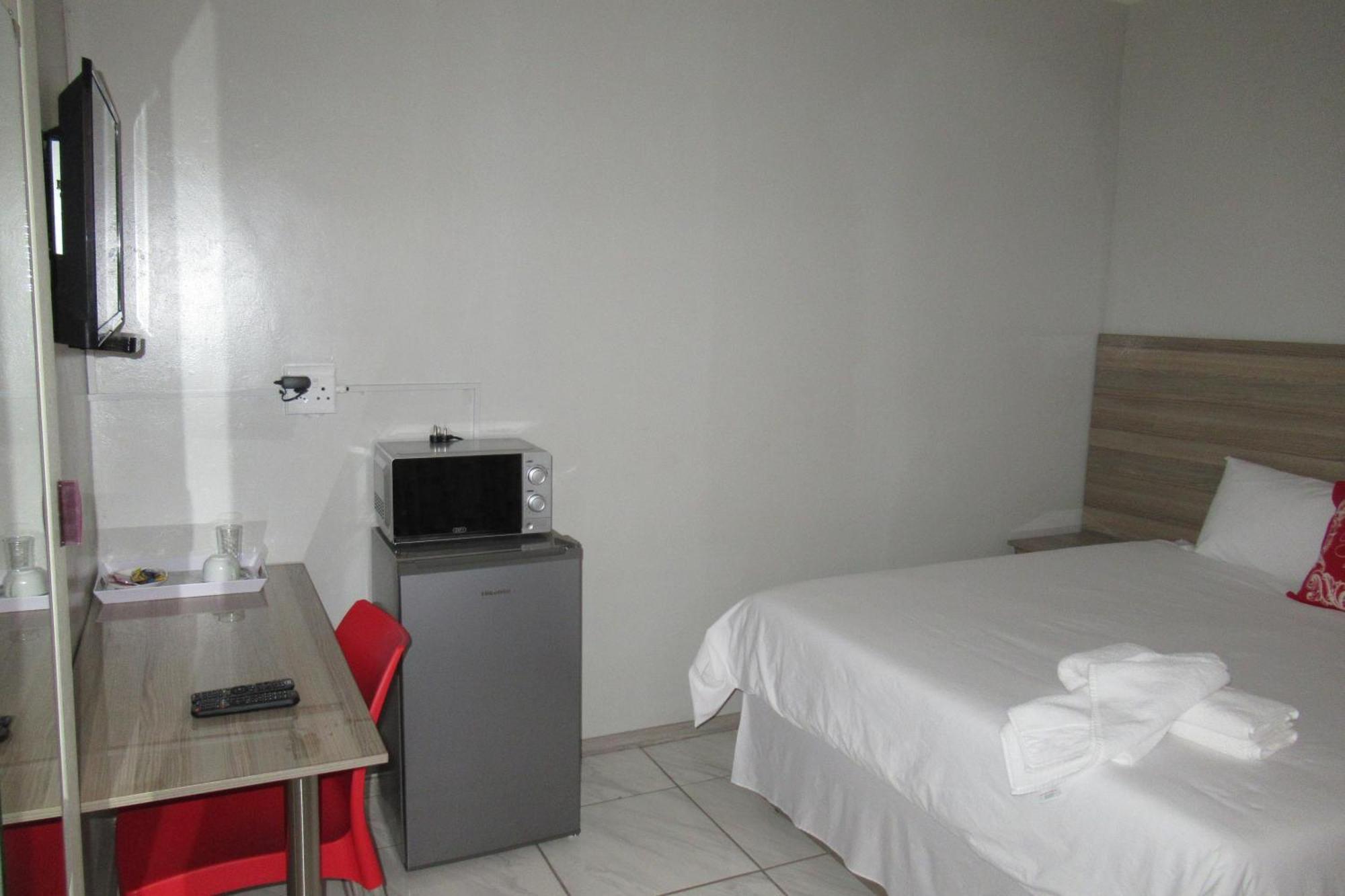Pab-Love Guest House Kuruman Exterior photo