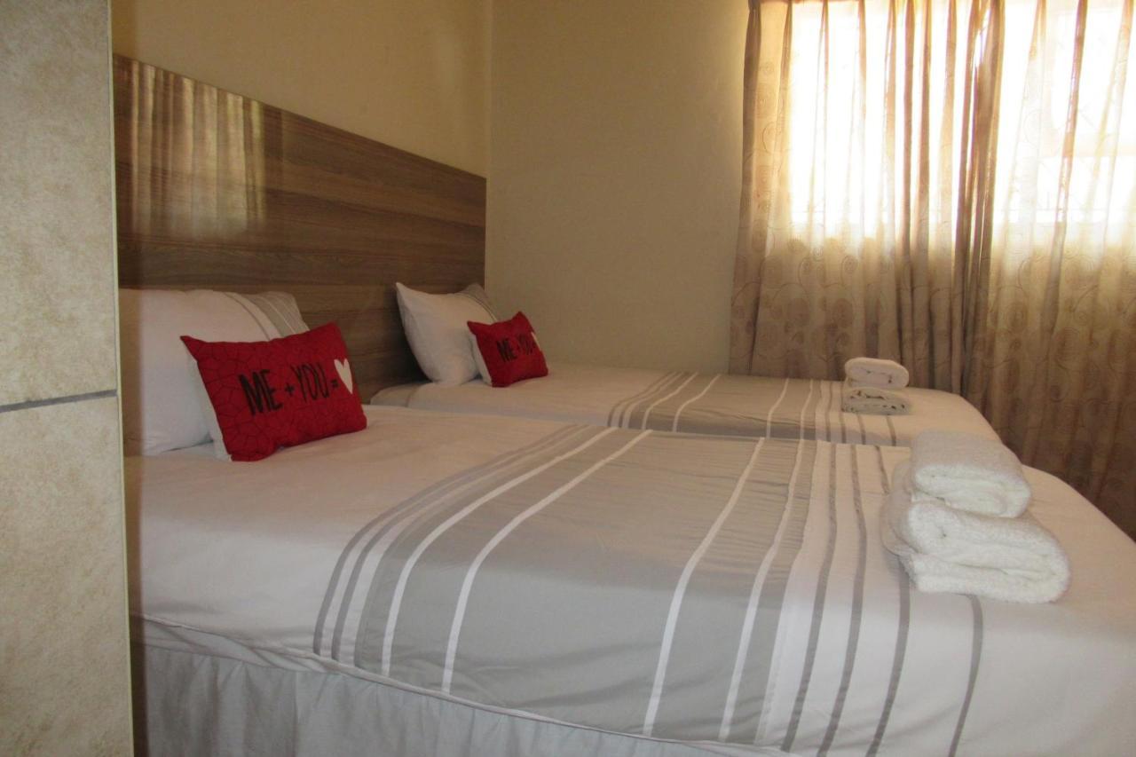 Pab-Love Guest House Kuruman Exterior photo