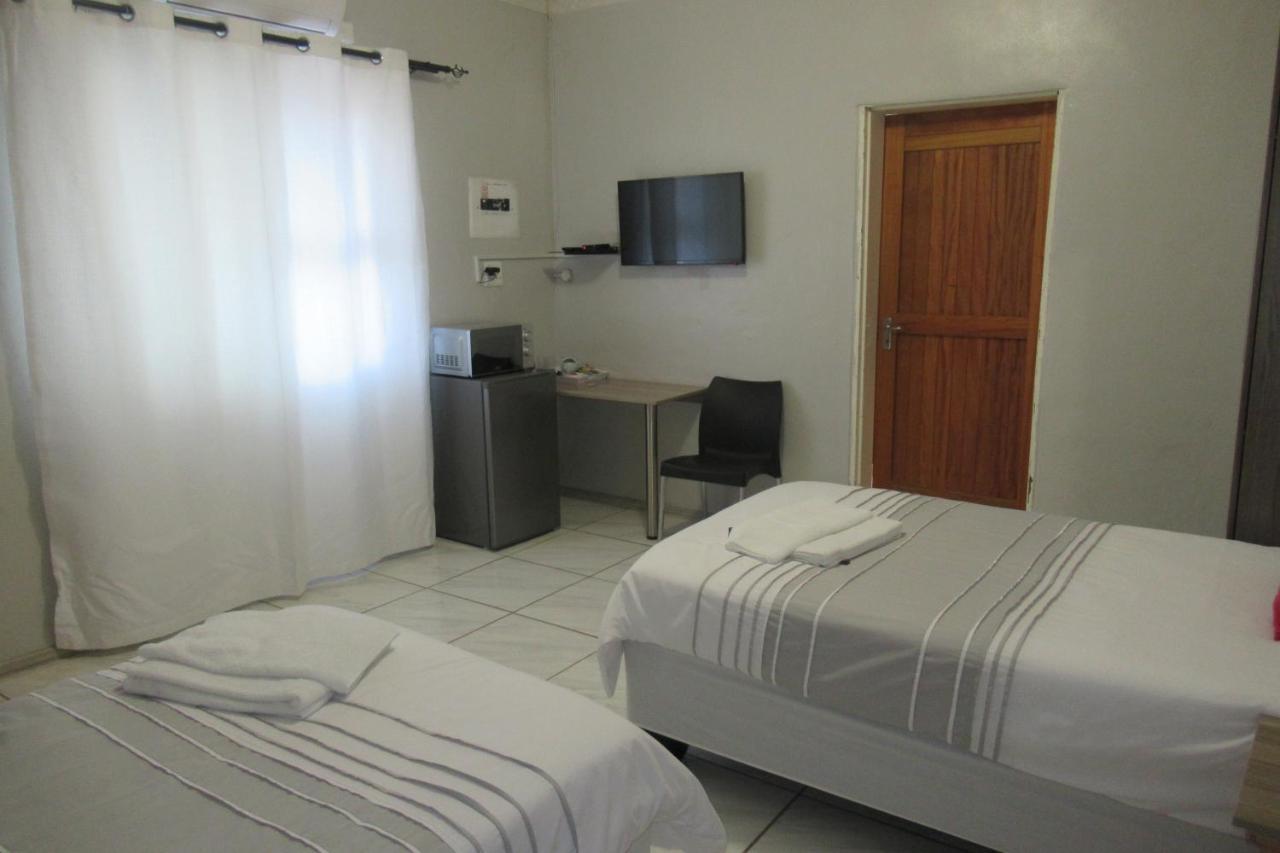 Pab-Love Guest House Kuruman Exterior photo