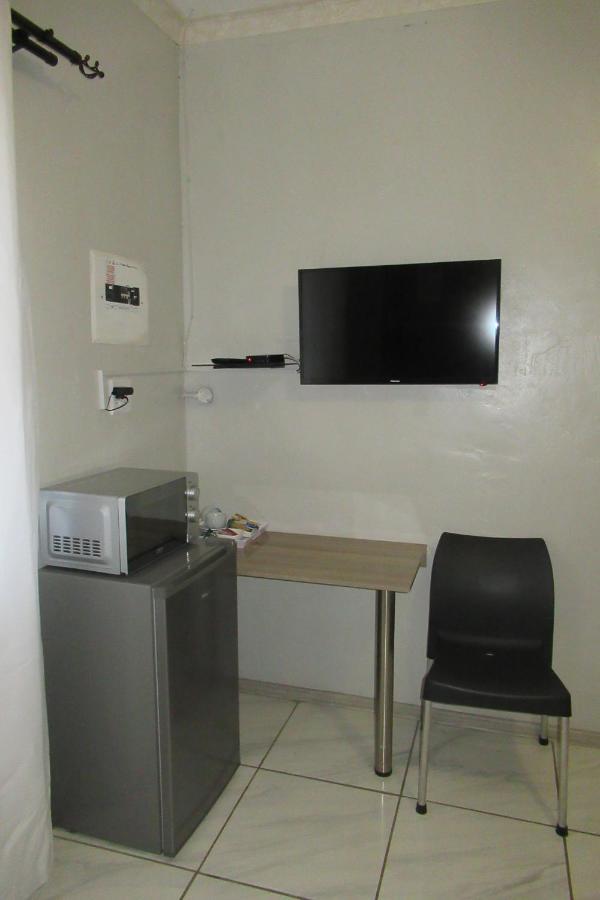 Pab-Love Guest House Kuruman Exterior photo